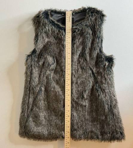 Banana Republic  Grey Faux Fur Vest in Smoky Grey Size X-Small