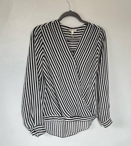 Kirra   Boutique Striped Blouse, cross front with snap closure Black White Medium