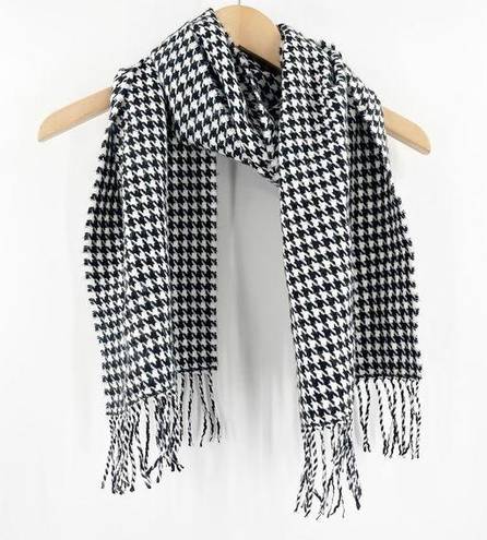 Houndstooth CASHMERE Scarf Made in Scotland  Black White Winter Outdoors Classic