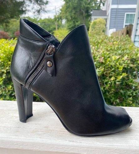 Stuart Weitzman  Peep Toe Black Leather Heeled Booties Size 7.5