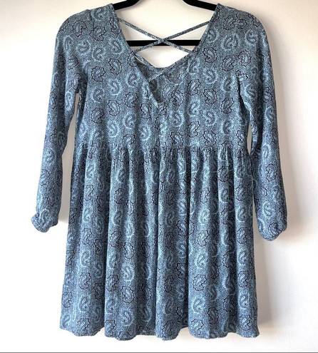 LA Hearts Blue Paisley Print Babydoll Top with Crisscross Back