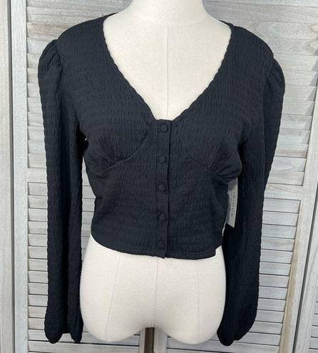 Kirious  (Los Angeles) Black Cropped Blouse Button Front Stretchy-Large