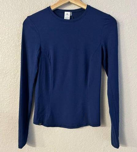 Oner Active  NWT Mellow Soft Long Sleeve Top Blue size medium