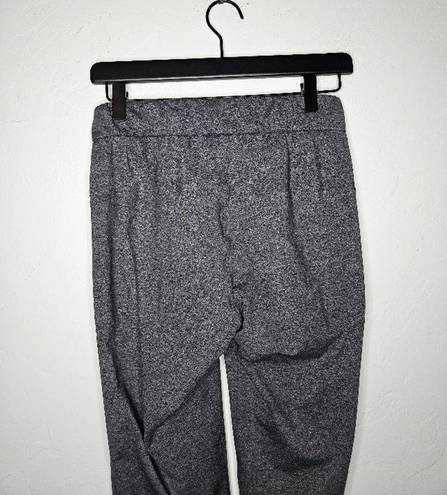 Lululemon  Gray Pull On Pants Size 2 , drawstring
