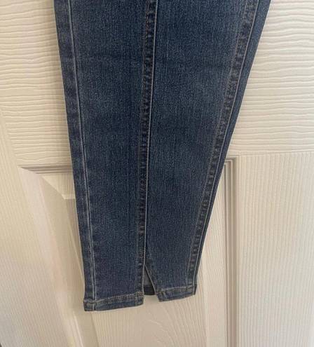 Umgee  Boutique Brand Mom pointe jeans V cuff large