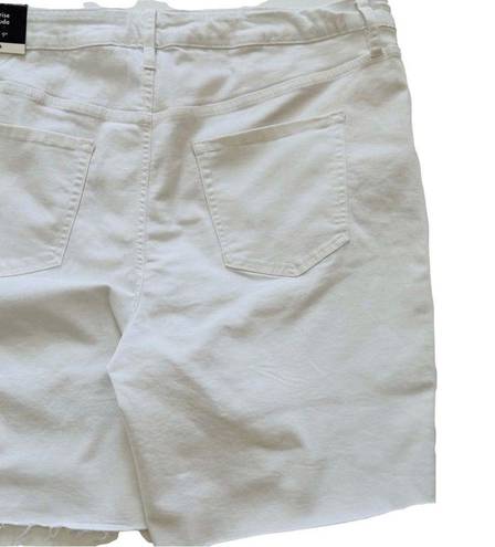 Ava & Viv  Shorts White High Rise No Gap Waist Bermuda Denim Jean Shorts Plus 22W