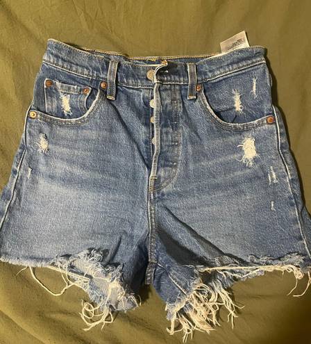 Levi’s Ribcage Shorts