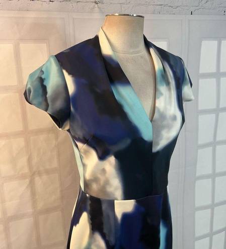 Betsey Johnson  blue tone abstract scuba feel cap sleeve sheath dress size 10