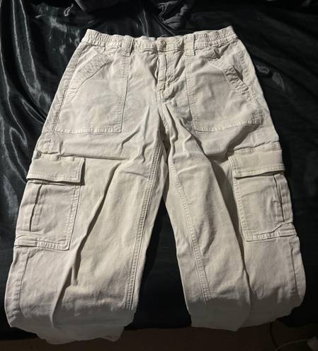 American Eagle Cargos