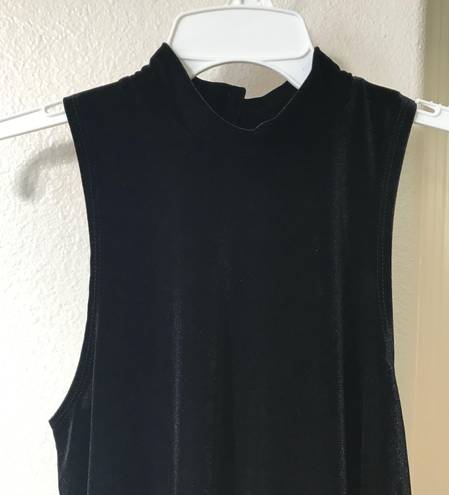 One Clothing Sleeveless Mock Neck Velvet Dress Small