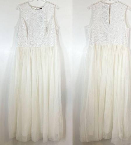 City Chic NWT  maxi shine bright ivory delicate tulle sequins sleeveless size 18