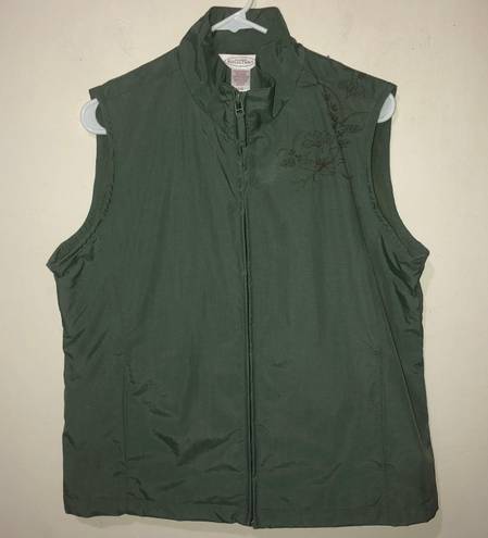 Northern Reflections Vintage 90"s  sage green embroidered outdoor Vest Size:Large