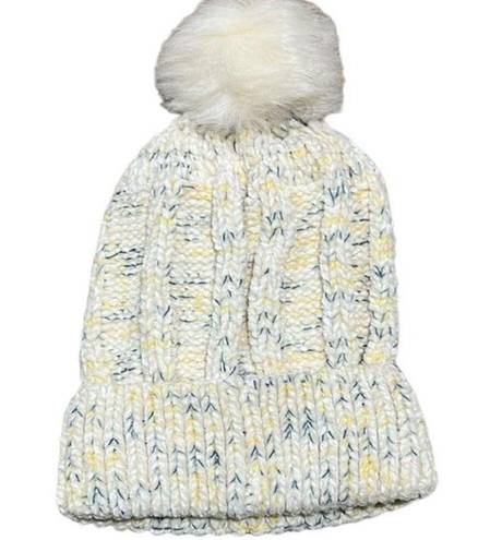 Simply Southern NWT‎  Women’s Chenille White Cream Beanie