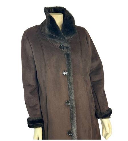 Jones New York Vintage 's luxe style trimmed, faux fur long brown coat size large