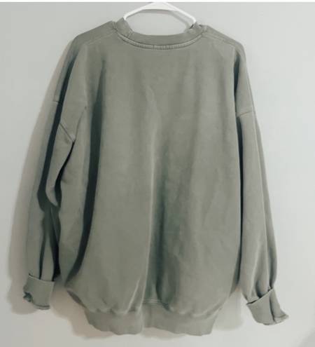 Brandy Melville Yosemite Crewneck