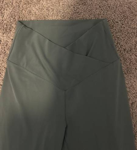 Aerie crossover flare leggings