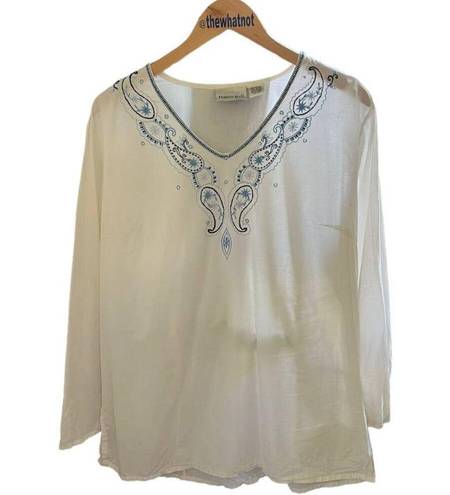 Fashion Bug Vintage  Blouse White Peasant Long Sleeve V-neck Embroidered Women