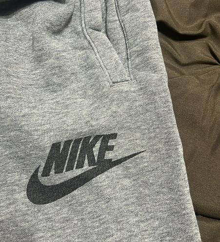 Nike Gray  Sweatpants size small