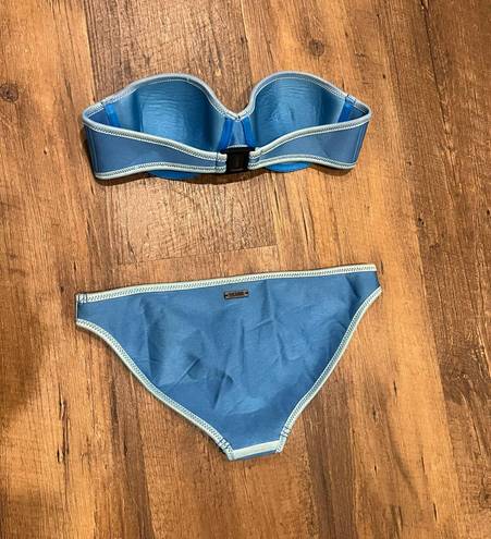 Triangl e Bikini Set