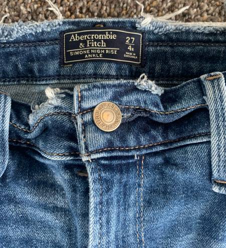 Abercrombie & Fitch High Rise Jeans