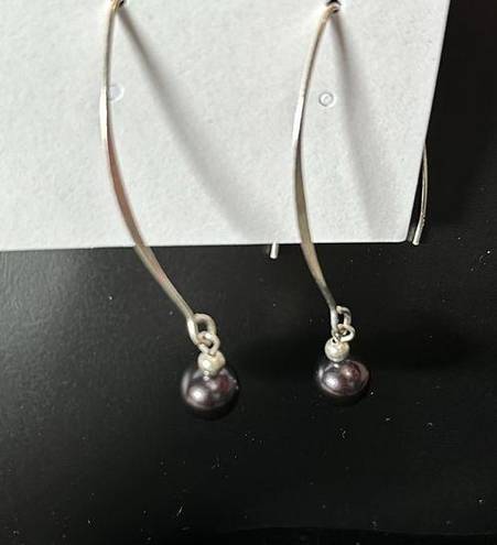 Onyx  bead and sterling silver EUC dangle earrings.  Genuine stones & marked 925