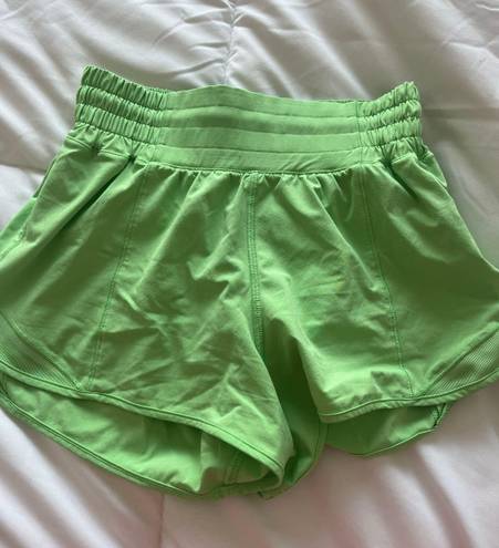 Lululemon Hotty Hot Short 2.5”