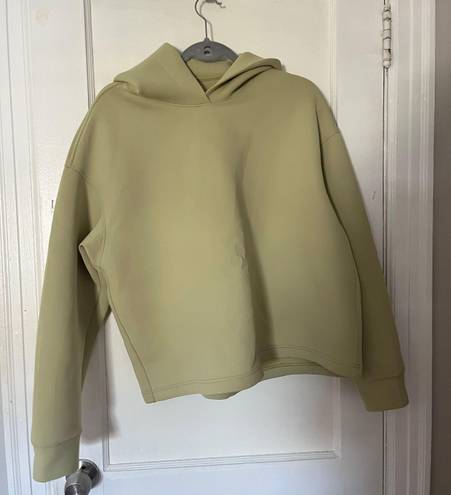 Uniqlo Stretch Dry Sweat Pullover