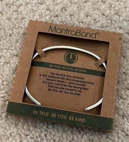 MantraBand  NIB Be true be you be kind silver