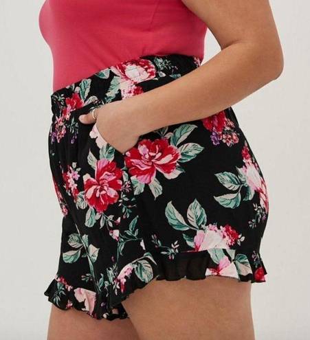 Torrid NEW NWT  4 Plus Size 5 Inch Gauze High Rise Short Black Red Floral Pull On