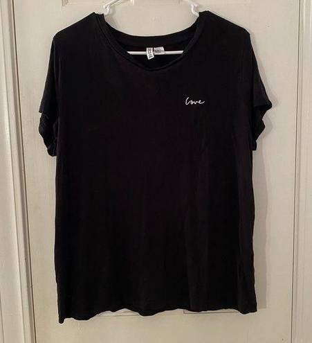 Divided H&M “Love” Basic Black T- shirt