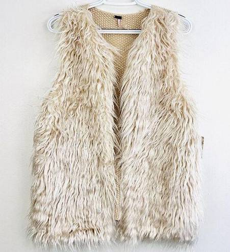 Poof *New*  Beige Super SIlky Soft Faux Fur & Crocket Knitted Vest ~ Medium