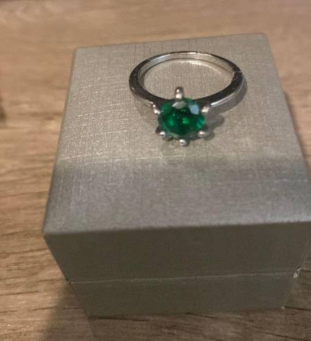 Green Diamond Ring