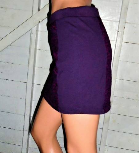 American Eagle  Outfitters Burgundy Skirt 6