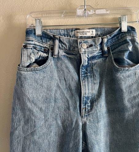 Abercrombie & Fitch  curve love 90s straight leg jeans 