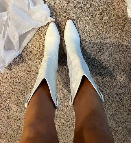 Amazon white cowgirl boots