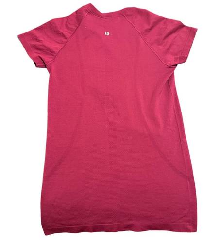 Lululemon Swiftly Tech Short Sleeve Raspberry Shirt Size 6