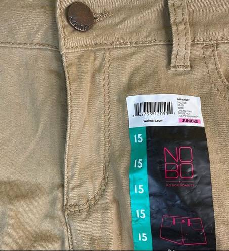 No Bo  Juniors (women’s) Beige Khaki Shorts NEW size 15