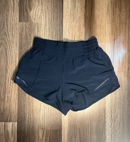 Lululemon Hotty Hot High-Rise Lined Shorts 2.5”