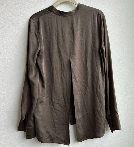 Vince  Silk Stretch Brown Split Back Button Down Blouse Size 2