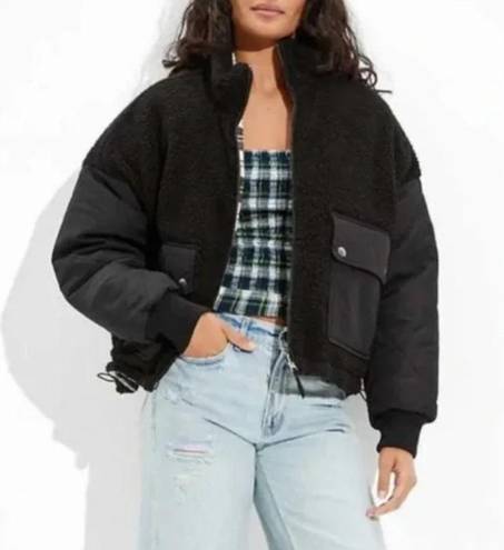 American Eagle Reversible Women’s Puffer Jacket Black Plaid Size Medium