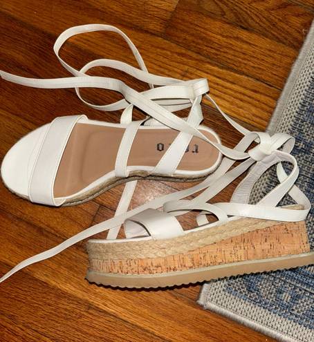 White Platform Sandal Size 7.5