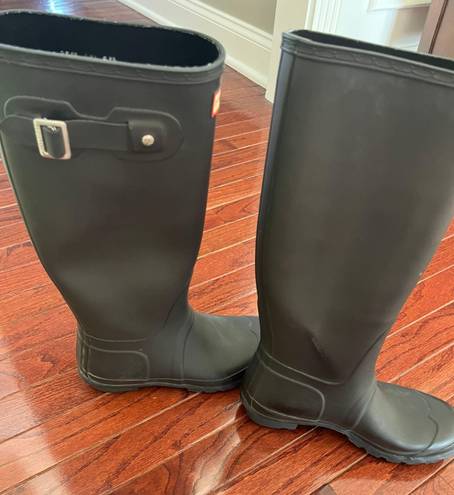 Hunter Black Matte Boots