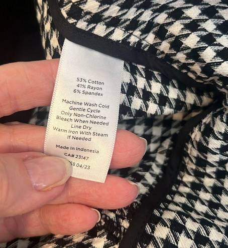 Talbots NWOT  sz12 black/white check Chatham ankle pant back pockets ankle slits