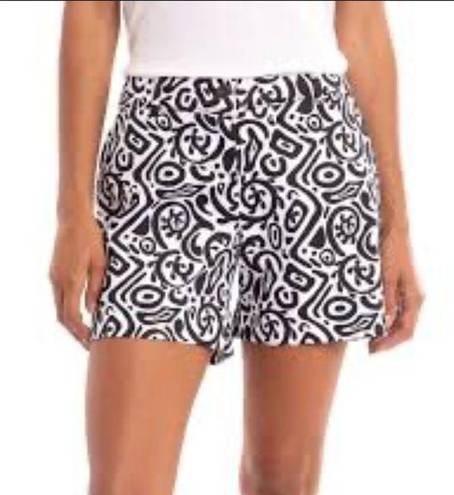 Isaac Mizrahi  Black and White Pattern Shorts