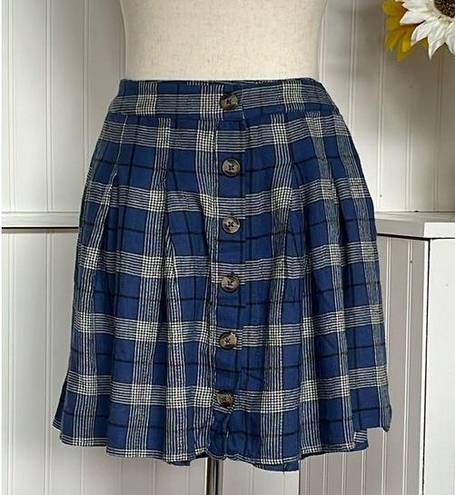 American Eagle   Blue & White Plaid Pleated Mini Skirt