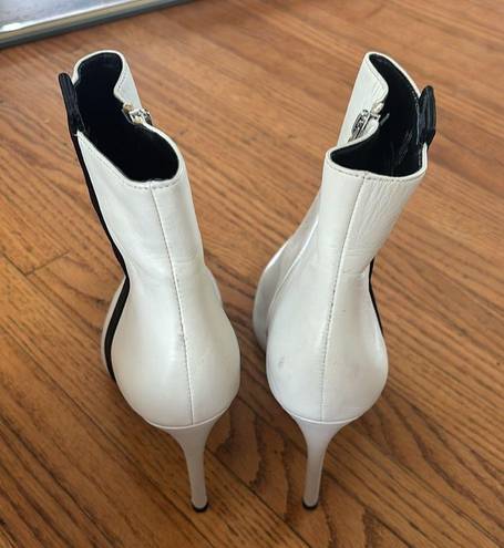 DKNY  white heeled boots