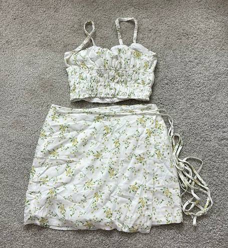 Pull & Bear Floral Set