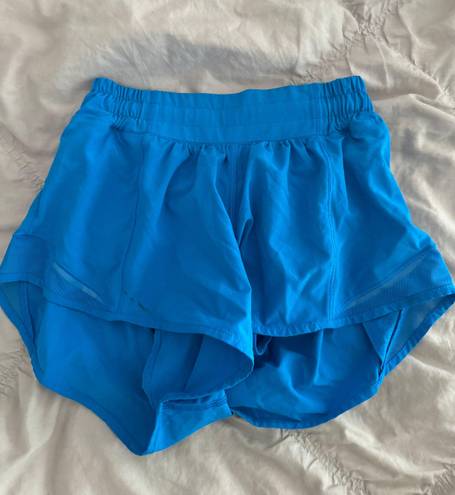 Lululemon Hotty Hot Low-Rise Lined Short 2.5