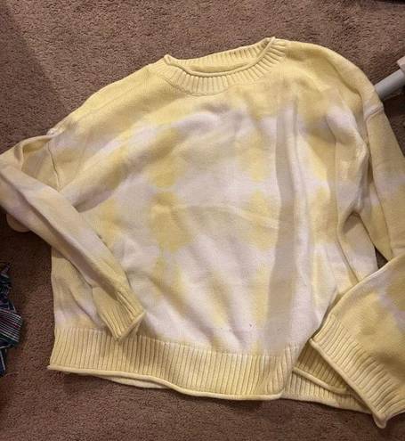 Elizabeth and James  sweater xl