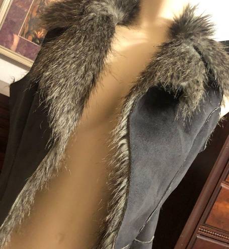 Bernardo BB by  faux fur faux suede vest